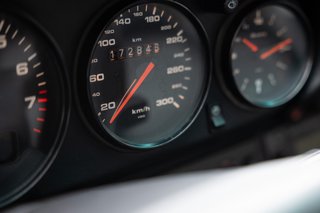 Porsche 993 Carrera 4 Coupé - photo 16