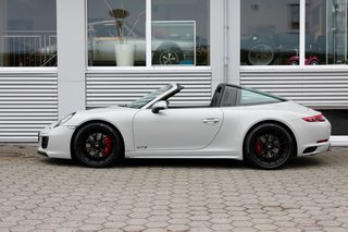 Porsche 991 Targa 4 GTS - photo 2
