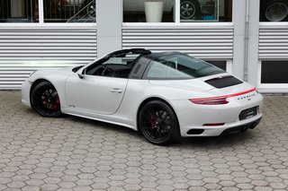 Porsche 991 Targa 4 GTS - photo 4