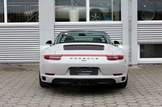Porsche 991 Targa 4 GTS - photo 7