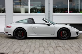 Porsche 991 Targa 4 GTS - photo 10