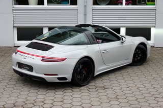 Porsche 991 Targa 4 GTS - photo 9