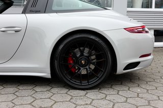 Porsche 991 Targa 4 GTS - photo 23