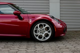 Alfa Romeo 4C 1750 TBi - photo 17