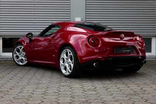 Alfa Romeo 4C 1750 TBi - photo 3