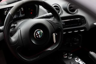 Alfa Romeo 4C 1750 TBi - photo 9