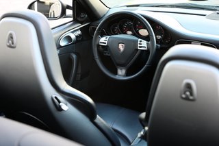 Porsche 997.2 Carrera Cabriolet - Neuer Motor mit nur 20tkm, seltener Spec mit 6-Gang Schaltgetriebe - photo 8