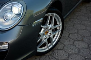 Porsche 997.2 Carrera Cabriolet - Neuer Motor mit nur 20tkm, seltener Spec mit 6-Gang Schaltgetriebe - photo 16