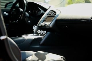 Audi R8 Coupe 4.2 FSI quattro - bilder 19