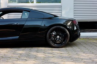 Audi R8 Coupe 4.2 FSI quattro - bilder 8