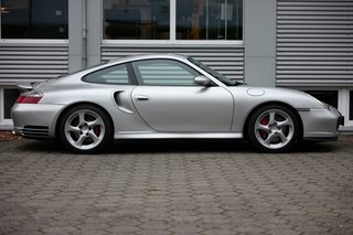 Porsche 996 Turbo Coupé 2 Eigentümer - bilder 5
