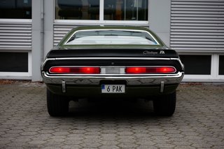 Dodge Challenger T/A 6 Pak Matching Numbers, Rotisserie Restored, 4-Speed Pistol Grip - foto 7