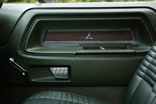 Dodge Challenger T/A 6 Pak Matching Numbers, Rotisserie Restored, 4-Speed Pistol Grip - foto 19