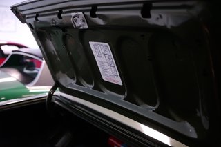 Dodge Challenger T/A 6 Pak Matching Numbers, Rotisserie Restored, 4-Speed Pistol Grip - foto 38