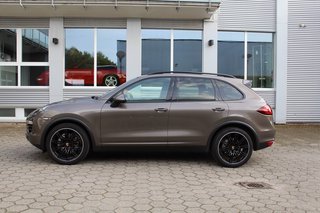 Porsche Cayenne S Diesel Porsche Approved bis 29.09.2025 Used vehicle for sale | First registration 05/2014