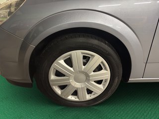 Opel Astra ~ Klimaautomatik~AHK~SERVO~ZV~Tempo~ gute Zustand Edition - bilder 14