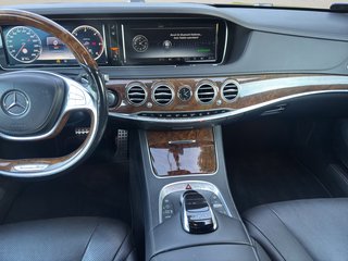 Mercedes-Benz S 350 BlueTec / d L~AMG Line~LED~KEYLES-GO~VAKUMIERTE TÜREN~PANO~R-KAMERA 360g~org.AMG NEU~NAVI~BI-XENON~SIZTH.SITZB.lückenlos SCHECKHEFT~absolut VOLL VOLL VOLL AMG line~AMG org. ALUS NEU / Innen schwarz - außen schwarz / Luftfahrwerk / Vollausstattung - foto 6