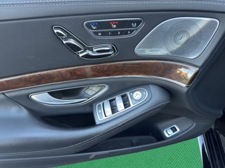 Mercedes-Benz S 350 BlueTec / d L~AMG Line~LED~KEYLES-GO~VAKUMIERTE TÜREN~PANO~R-KAMERA 360g~org.AMG NEU~NAVI~BI-XENON~SIZTH.SITZB.lückenlos SCHECKHEFT~absolut VOLL VOLL VOLL AMG line~AMG org. ALUS NEU / Innen schwarz - außen schwarz / Luftfahrwerk / Vollausstattung - bilder 15