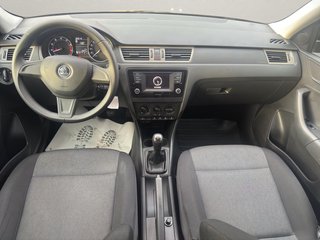 Skoda Rapid Spaceback 1,2 Active~KLIMA~NAVI~SHZ~ALU~el.FH~PDC~erst 45 tkm~SCHECKHEFT Active - foto 4