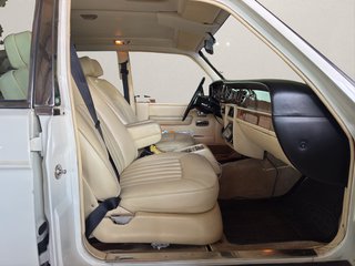 Rolls-Royce ROLLS ROYCE Silver Spirit-KLIMA~SERVO~Luftfahrwerk~LEDER~ZENTRALVERRIELUNG~gute Zustand.! Fahrzeug ist seit 40 Jahren immer im gleichen Besitzer - foto 8