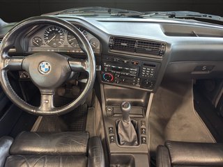 BMW 325i Cabrio~M Technik~KLIMA~LEDER~el.CABRIOLEDACH~SHZ~ALU's~el.FH~XENON~original Zustand absolut TOP ZUSTAND - bilder 5
