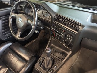 BMW 325i Cabrio~M Technik~KLIMA~LEDER~el.CABRIOLEDACH~SHZ~ALU's~el.FH~XENON~original Zustand absolut TOP ZUSTAND - bilder 6