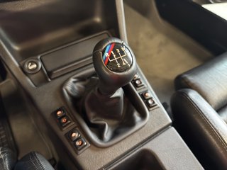 BMW 325i Cabrio~M Technik~KLIMA~LEDER~el.CABRIOLEDACH~SHZ~ALU's~el.FH~XENON~original Zustand absolut TOP ZUSTAND - bilder 14