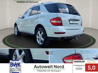 Mercedes-Benz ML 350 BlueTEC 4Matic 7G-TRONIC DPF Grand Edition~ALLRAD~AHK- 3,5 T~SHZ~NAVI~LENKRADHEIZUNG~el.HECKKLAPPE~OFFROAD~KLIMAAUTOM.~R-KAMERA~LEDER-DESIGNO~TEMPO~ Sehr sauberes und gepflegtes Fahrzeug - bilder 2