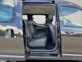 Dacia Dokker Stepway Celebration~SHZ~NAVIGATION~TEMPOM~R-KAMERA~CARPLAY~BLEUTOTTH~SCHECKHEFT~TÜV u. AU NEU sauberes und gepflegtes Fahrzeug - foto 10