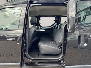 Dacia Dokker Stepway Celebration~SHZ~NAVIGATION~TEMPOM~R-KAMERA~CARPLAY~BLEUTOTTH~SCHECKHEFT~TÜV u. AU NEU sauberes und gepflegtes Fahrzeug - foto 11