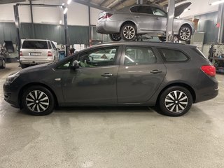 Opel Astra J Sports Tourer~KLIMa~ALLWETTER~sehr sparsam 1 Tank / 1400 km TÜV NEU Edition - bilder 2