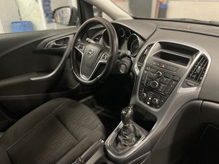 Opel Astra J Sports Tourer~KLIMa~ALLWETTER~sehr sparsam 1 Tank / 1400 km TÜV NEU Edition - bilder 7