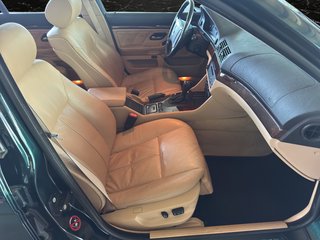 BMW 523i Aut. Edition Exclusive~Automatik~KLIMA~LEDER~ALU~STH~el.FH~Kein Rost~Keine Mängeln~2 Jahre TÜV Neu sehr sauberes Fahrzeug~gut gepflegtes Fahrzeug - bilder 8