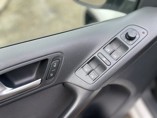 Volkswagen Tiguan Trend & Fun BMT~Trend &amp; Fun BlueMotion Technology~NAVI~PDC vorne-hinten~KLIMAAUTOMATIK~ALU~SITZH~6 Gang~TEMPOMATIK~SELBSTPARKENSYSTEM~ Sehr sauberes Fahrzeug~inkl. TÜV NEU nach verkauft.! - bilder 15