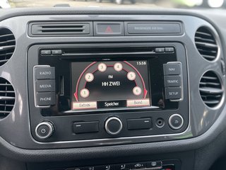 Volkswagen Tiguan Trend & Fun BMT~Trend &amp; Fun BlueMotion Technology~NAVI~PDC vorne-hinten~KLIMAAUTOMATIK~ALU~SITZH~6 Gang~TEMPOMATIK~SELBSTPARKENSYSTEM~ Sehr sauberes Fahrzeug~inkl. TÜV NEU nach verkauft.! - bilder 21