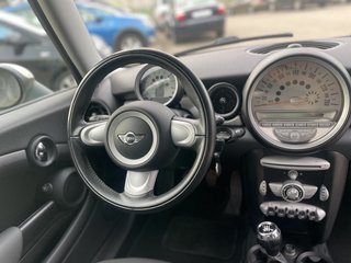 MINI Cooper ONE 1.6 Benzin~Model R56~Pepper~Klima~Alu~STH~el.FH~inkl.Tüv Neu - bilder 6