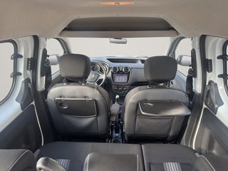 Dacia Dokker Stepway Celebration~AHK~SHZ~NAVIGATION~TEMPOM~R-KAMERA~NAVI~KLIMA~SCHECKHEFT~TÜV u.AU NEU sauber und gepflegt - bilder 13