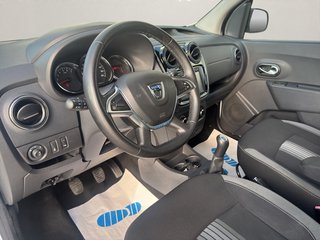 Dacia Dokker Stepway Celebration~AHK~SHZ~NAVIGATION~TEMPOM~R-KAMERA~NAVI~KLIMA~SCHECKHEFT~TÜV u.AU NEU sauber und gepflegt - bilder 15