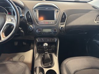 Hyundai ix35~LEDER~NAVI~R-KAMERA~AHK~ALLWETTERREIFEN~STH~PANO~PDC~XENON~ INSP. NEU~TÜV NEU Comfort 2WD - foto 5