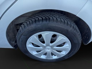 Peugeot 108 Active~Automatik~VTi~Euro 6~Servo~ZV~S-Heft~Allwetterreifen~Klima~ Ein sehr gepflegtes Fahrzeug - bilder 13