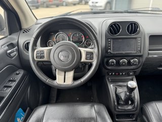 Jeep Compass Limited 4x4~Navi~KLIMAAUT.~ALUS~WINTR.~SHZ~6 gang~STANDHEIZUNG~TEMPO~ Das Fahrzeug wird bevorzugt an Wiederverkäufer / Auslandverkauf / Bastler / Export.! - bilder 6