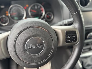 Jeep Compass Limited 4x4~Navi~KLIMAAUT.~ALUS~WINTR.~SHZ~6 gang~STANDHEIZUNG~TEMPO~ Das Fahrzeug wird bevorzugt an Wiederverkäufer / Auslandverkauf / Bastler / Export.! - bilder 22