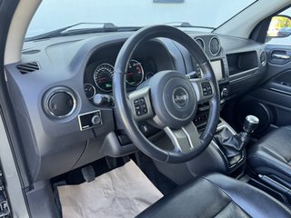 Jeep Compass Limited 4x4~Navi~KLIMAAUT.~ALUS~WINTR.~SHZ~6 gang~TÜV bis 08/26~STANDHEIZUNG~TEMPO~ Das Fahrzeug wird bevorzugt an Wiederverkäufer / Auslandverkauf / Bastler / Export.! - bilder 9