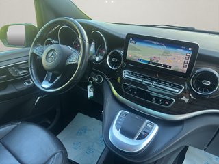 Mercedes-Benz V 300 d AVANTGARDE~AMG LINE~lang~7xSITZER~BURMEISTER~NAVI~PANO~LED~MATRIX~LIMA~MBUX~LEDER~TEMPO~SHZ~SBL~AHK~ AMG Line ~ VOLLAUSSTATTUNG - foto 9
