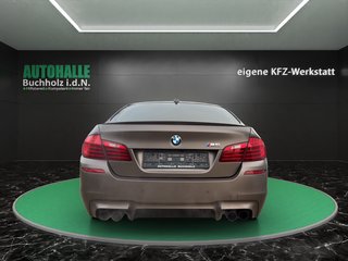 BMW M5 Competition~LED~HUD~MASSAGE-SITZE~ALCANTARA DACHHIMMEL~LEDER~SSD~SZH/SZB~orig.M5 ALU~KEYLES GO~ VOLLAUSSTATUNG~KEMARIK~NAVI~STh.+ STH-BELÜFTUNG~absolut 1 A Zustand - foto 1