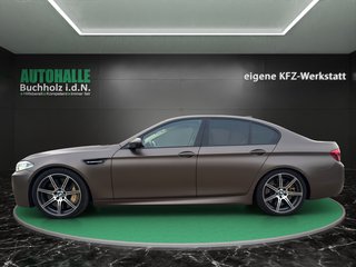 BMW M5 Competition~LED~HUD~MASSAGE-SITZE~ALCANTARA DACHHIMMEL~LEDER~SSD~SZH/SZB~orig.M5 ALU~KEYLES GO~ VOLLAUSSTATUNG~KEMARIK~NAVI~STh.+ STH-BELÜFTUNG~absolut 1 A Zustand - foto 3