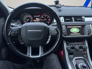 Land Rover Range Rover Evoque Pure~Bi-XENON KLIMAAUTOMATIK 20" ALU mit ALLWETTERREIFEN LEDER NAVI PANORAMADACH R-KAMERA SITZHEIZUNG vorne SITZHEIZUNG hinten el. HECKKLAPPE el. FENSTERHEBER el. HECKKLAPPE LENKRAD HEIZUNG SCHECKHEFTGEPFLEGT VOLL Bi-XENON             ... - bilder 7
