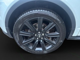 Land Rover Range Rover Evoque Pure~Bi-XENON KLIMAAUTOMATIK 20" ALU mit ALLWETTERREIFEN LEDER NAVI PANORAMADACH R-KAMERA SITZHEIZUNG vorne SITZHEIZUNG hinten el. HECKKLAPPE el. FENSTERHEBER el. HECKKLAPPE LENKRAD HEIZUNG SCHECKHEFTGEPFLEGT VOLL Bi-XENON             ... - bilder 14