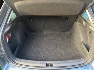 Skoda Scala Ambition~LED vorne+ LED hinte~R-KAMERA~ACC+TEMPO~6 gang~orignal ALU~CAR PLAY~ALLWETTERREIFEN~SHT~KLIMAAUTOMATIK~ALU~ UNFALLFREI / LACKIERUNGSFREI / org. ALUS / NICHT RAUHCER - bilder 12