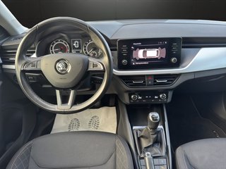 Skoda Scala Ambition~LED vorne+ LED hinte~R-KAMERA~ACC+TEMPO~6 gang~orignal ALU~CAR PLAY~ALLWETTERREIFEN~SHT~KLIMAAUTOMATIK~ALU~ UNFALLFREI / LACKIERUNGSFREI / org. ALUS / NICHT RAUHCER - bilder 5